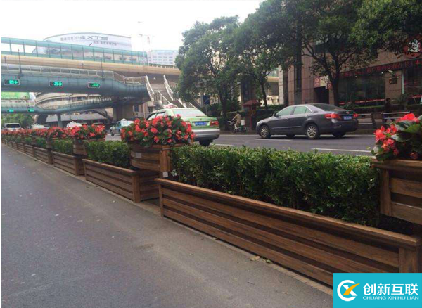 重慶道路隔離花箱，道路戶外花箱